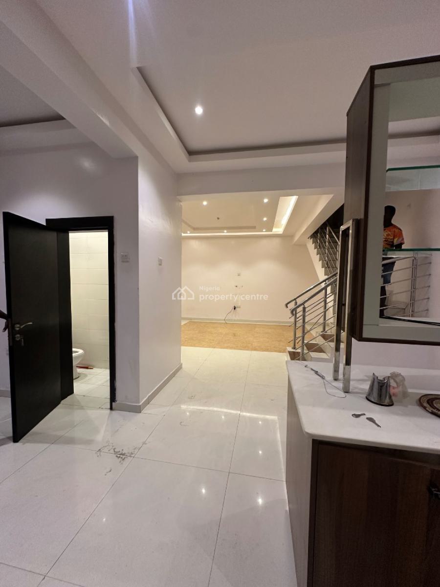 Prim & Polished 3 Bedroom Terrace Duplex with Massive Balcony, Lekki Phase 1, Lekki, Lagos, House for Rent
