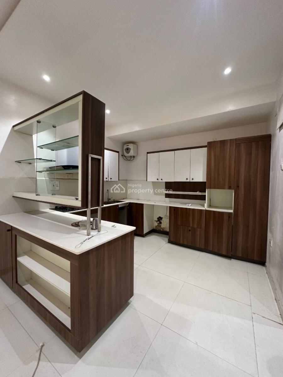 Prim & Polished 3 Bedroom Terrace Duplex with Massive Balcony, Lekki Phase 1, Lekki, Lagos, House for Rent