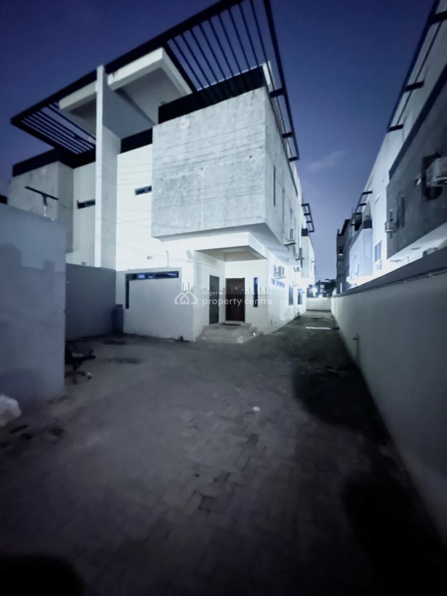 Prim & Polished 3 Bedroom Terrace Duplex with Massive Balcony, Lekki Phase 1, Lekki, Lagos, House for Rent