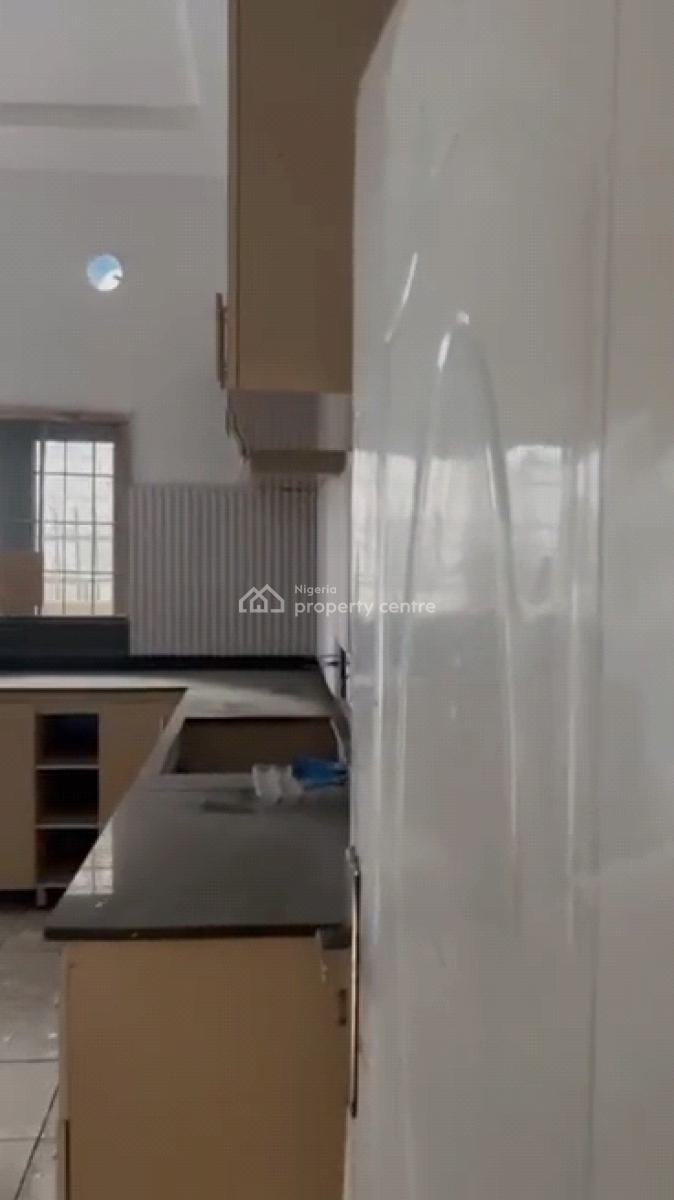 4bedrooms Terrace Duplex, in an Estate, Life Camp, Abuja, Terraced Duplex for Rent