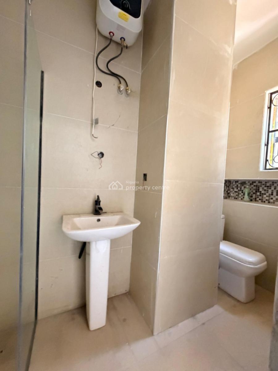 a Brand New Serviced & Spacious 3bedroom Flat., Jahi District ( Video of The Apartment Is Attached), Jahi, Abuja, Flat / Apartment for Rent