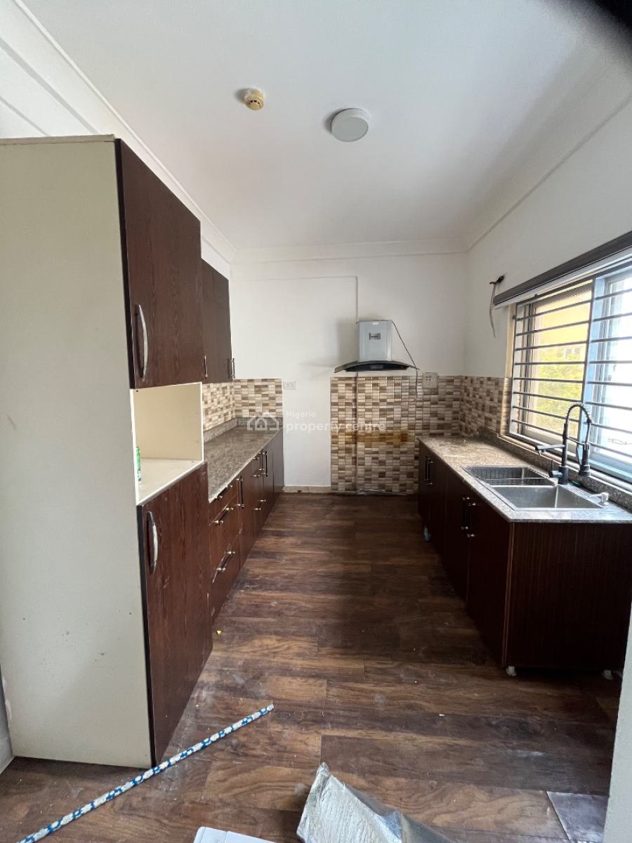 3 Bedroom Apartment in Secured and Serene Estate, Lekki Right, Lekki Phase 1, Lekki, Lagos, Flat / Apartment for Rent