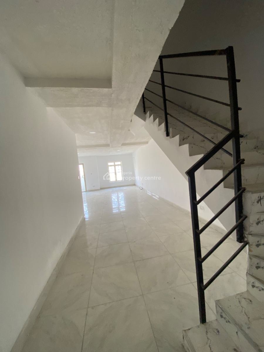 Fully Serviced Spacious 3bedroom Maisonette, Off Freedom Way, Ikate, Lekki, Lagos, Flat / Apartment for Rent