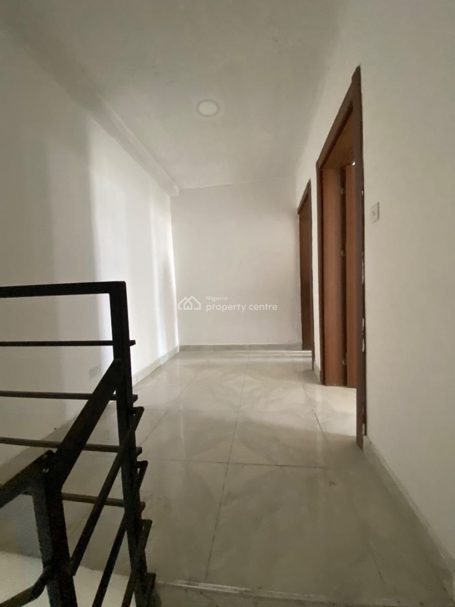 Fully Serviced Spacious 3bedroom Maisonette, Off Freedom Way, Ikate, Lekki, Lagos, Flat / Apartment for Rent