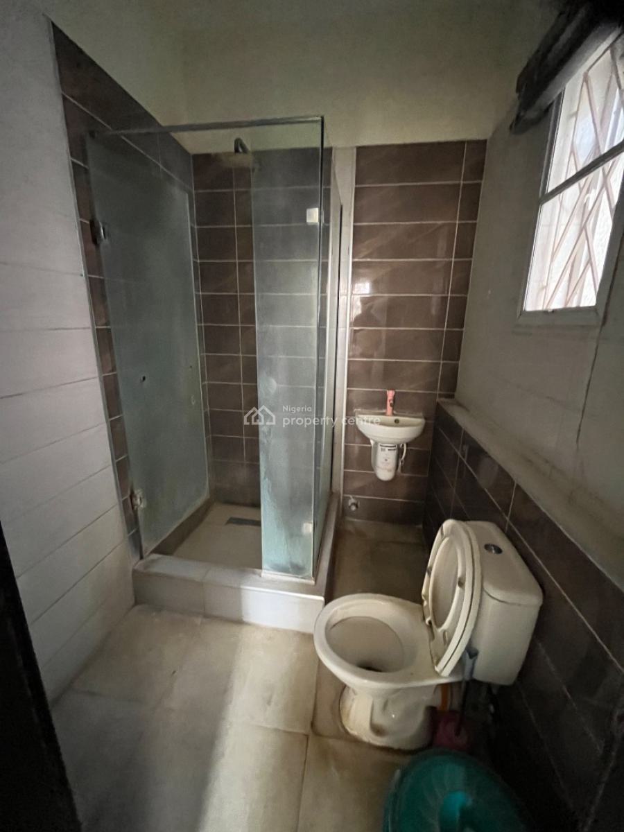 Self Serviced 3 Bedroom Flat on The Ground Floor, Lekki Right, Lekki Phase 1, Lekki, Lagos, Flat / Apartment for Rent