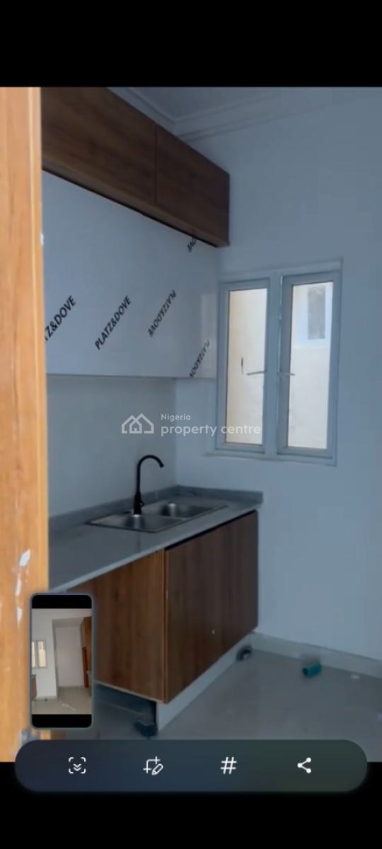 a Must See 3 Bedroom Apartment Osapa, Northern Foreshore Extension, Osapa, Lekki, Lagos, Flat / Apartment for Rent