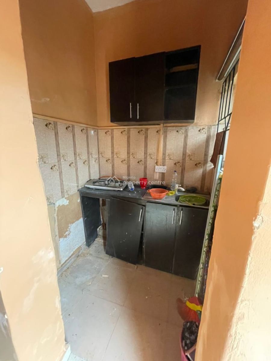 a Mini Flat Apartment at Shomolu, Yaba., Fatau Ade, Fola Agoro., Shomolu, Lagos, Mini Flat (room and Parlour) for Rent