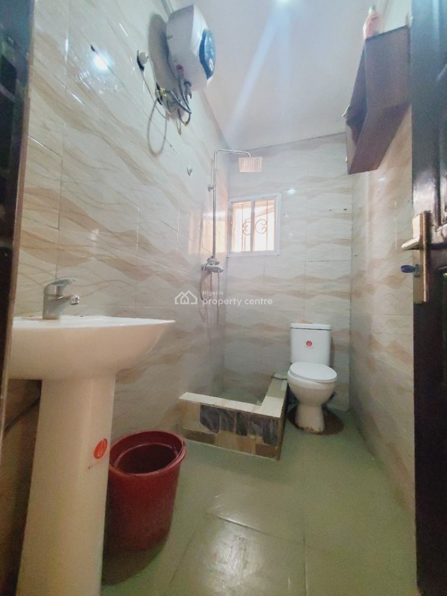 *luxurious 1bedroom Flat with 2 Toilets Private  Compound, By Berger Clinic, Life Camp, Abuja, Mini Flat (room and Parlour) for Rent