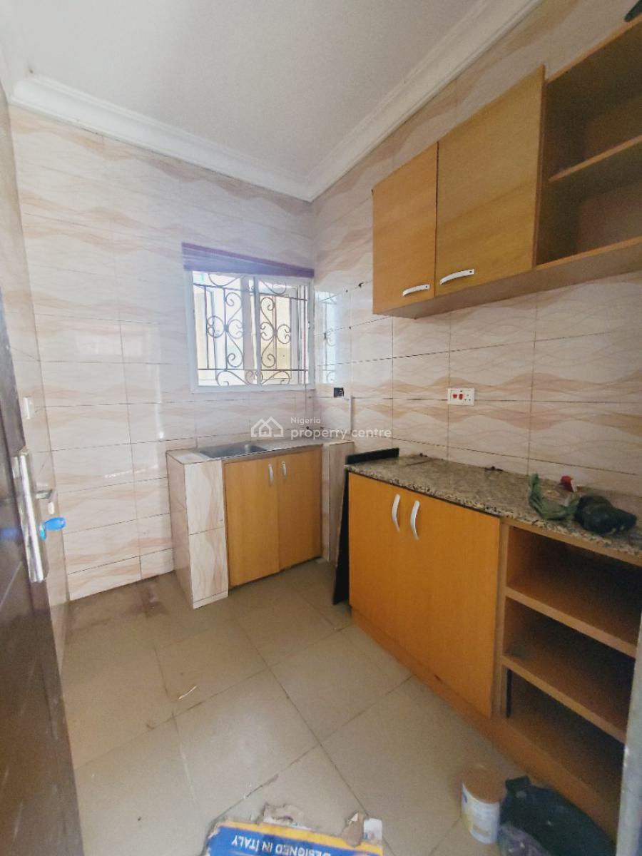 *luxurious 1bedroom Flat with 2 Toilets Private  Compound, By Berger Clinic, Life Camp, Abuja, Mini Flat (room and Parlour) for Rent