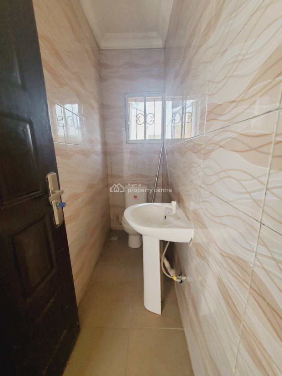 *luxurious 1bedroom Flat with 2 Toilets Private  Compound, By Berger Clinic, Life Camp, Abuja, Mini Flat (room and Parlour) for Rent