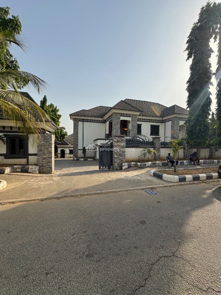 5bedroom Detached Duplex with 2 Guest Chalet on 1500sqm, Maitama District, Abuja, Detached Duplex for Sale