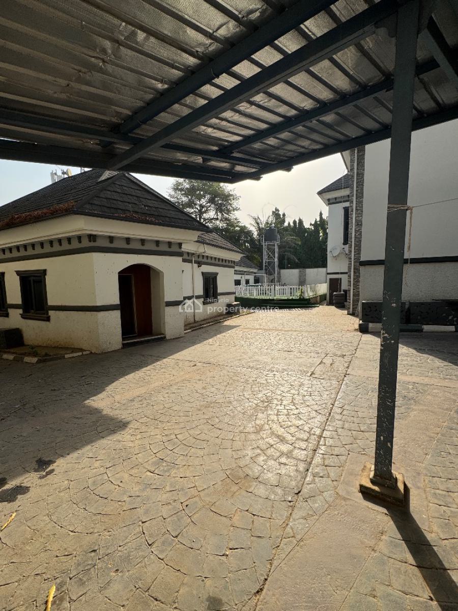 5bedroom Detached Duplex with 2 Guest Chalet on 1500sqm, Maitama District, Abuja, Detached Duplex for Sale