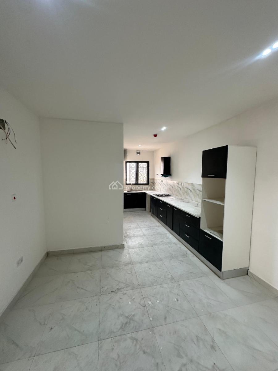 Neatly Built 3bedroom Apartment with Bq in Lekki Phase 1, Lekki Phase One ,lekki ,lagos ,nigeria, Lekki Phase 1, Lekki, Lagos, Flat / Apartment for Sale