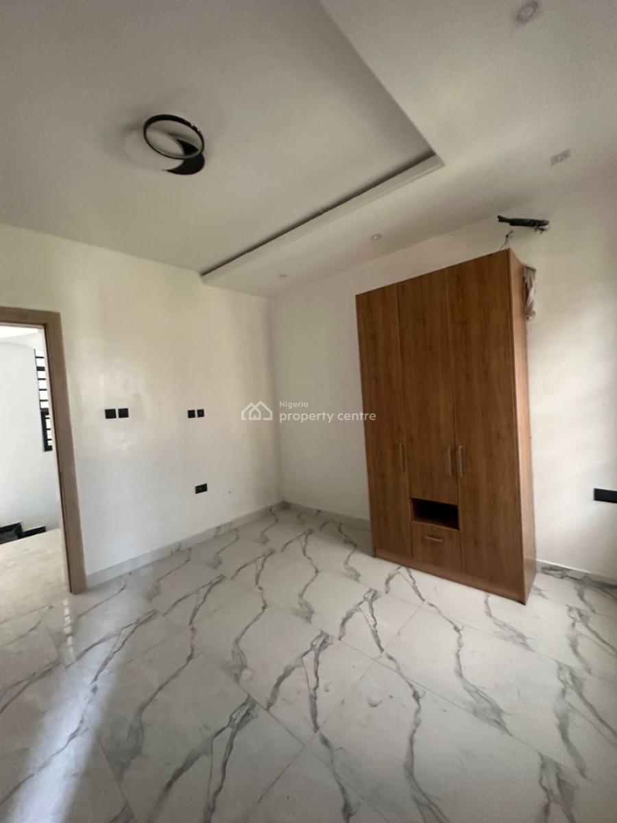 Decently Finished 4bedroom Terrace Duplex with Bq in Lekki Phase 1, Lekki Phase One ,lekki ,lagos ,nigeria, Lekki Phase 1, Lekki, Lagos, Terraced Duplex for Sale