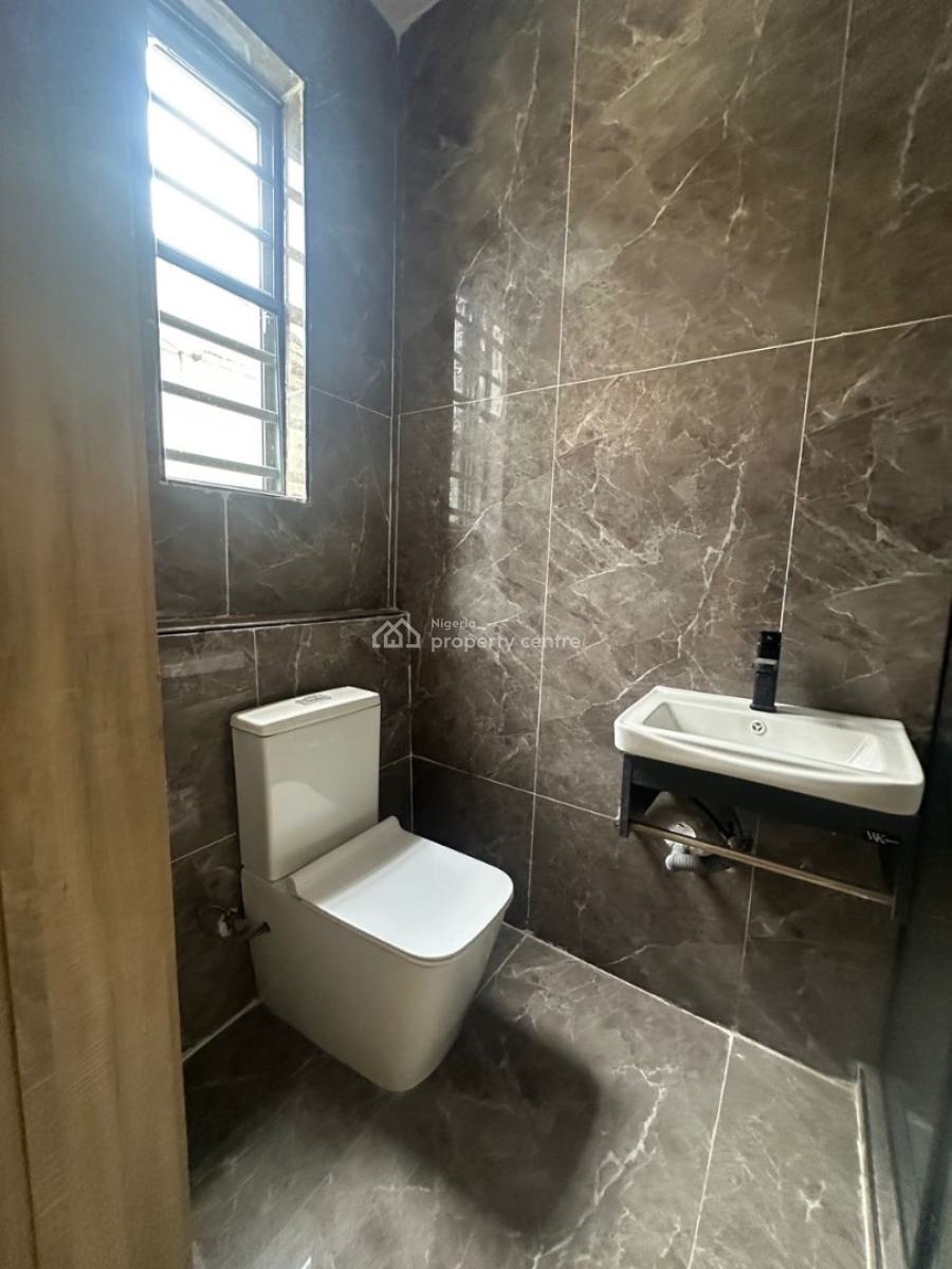 Decently Finished 4bedroom Terrace Duplex with Bq in Lekki Phase 1, Lekki Phase One ,lekki ,lagos ,nigeria, Lekki Phase 1, Lekki, Lagos, Terraced Duplex for Sale