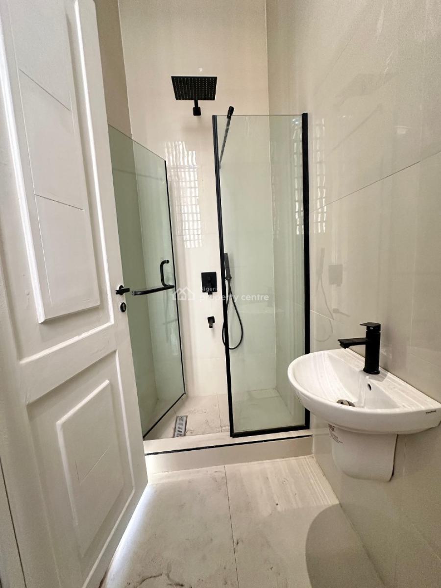 Beautifully Finished 3bedroom Apartment with  Pool ,gym &ellevator, Lekki Phase One ,lekki ,lagos ,nigeria, Lekki Phase 1, Lekki, Lagos, Flat / Apartment for Sale