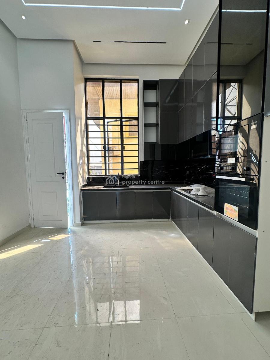 Beautifully Finished 3bedroom Apartment with  Pool ,gym &ellevator, Lekki Phase One ,lekki ,lagos ,nigeria, Lekki Phase 1, Lekki, Lagos, Flat / Apartment for Sale