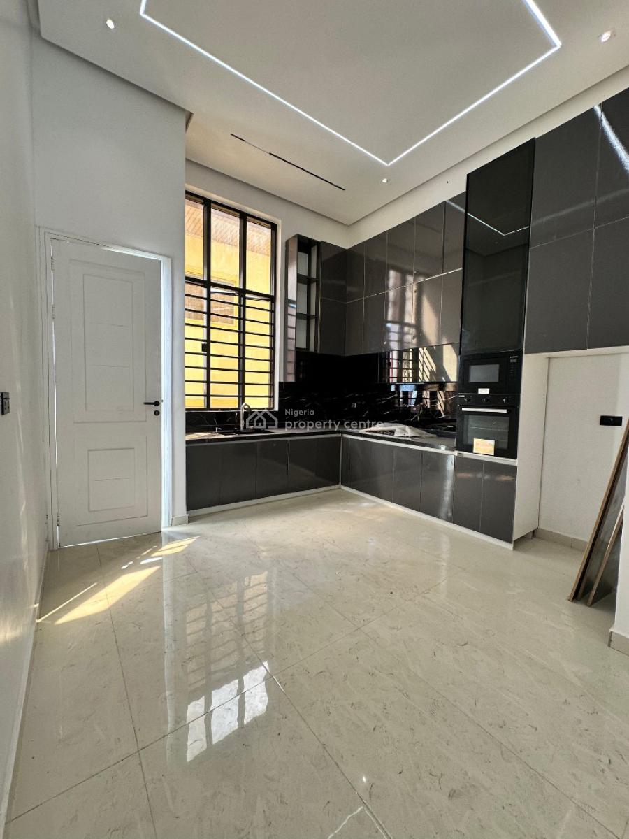 Beautifully Finished 3bedroom Apartment with  Pool ,gym &ellevator, Lekki Phase One ,lekki ,lagos ,nigeria, Lekki Phase 1, Lekki, Lagos, Flat / Apartment for Sale