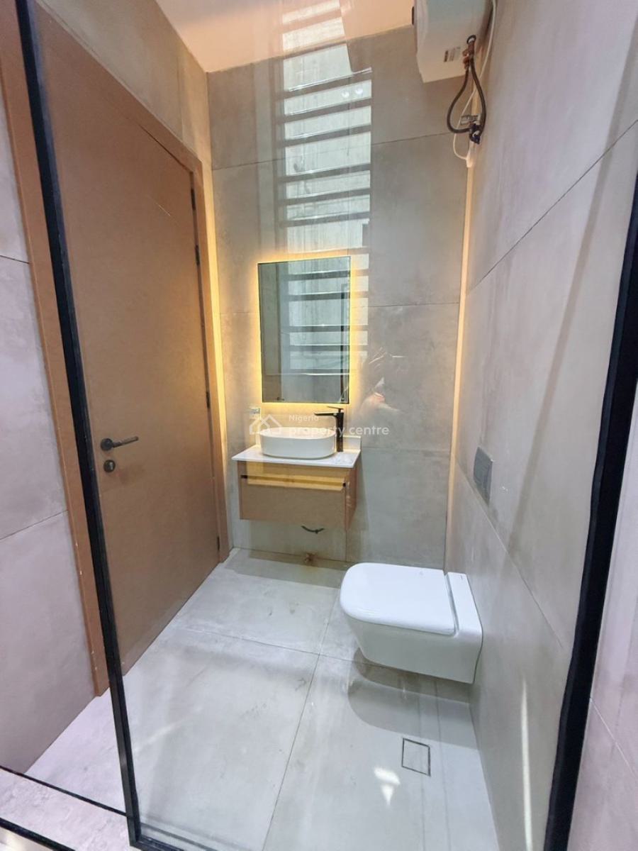 Elegant  5-- Bedroom  Fully Detached Duplex with a Private Pool,, Lekki, Lekki Phase 1, Lekki, Lagos, Detached Duplex for Sale