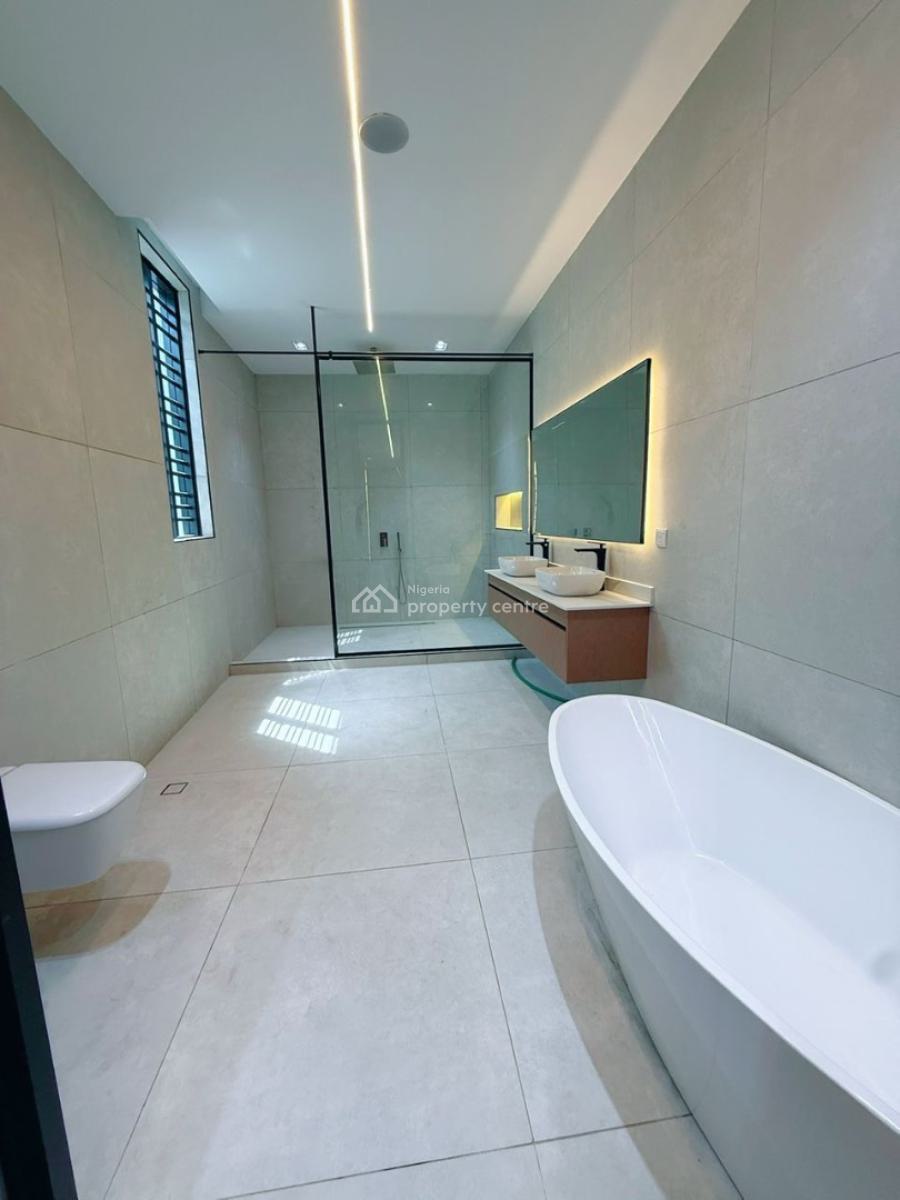 Elegant  5-- Bedroom  Fully Detached Duplex with a Private Pool,, Lekki, Lekki Phase 1, Lekki, Lagos, Detached Duplex for Sale