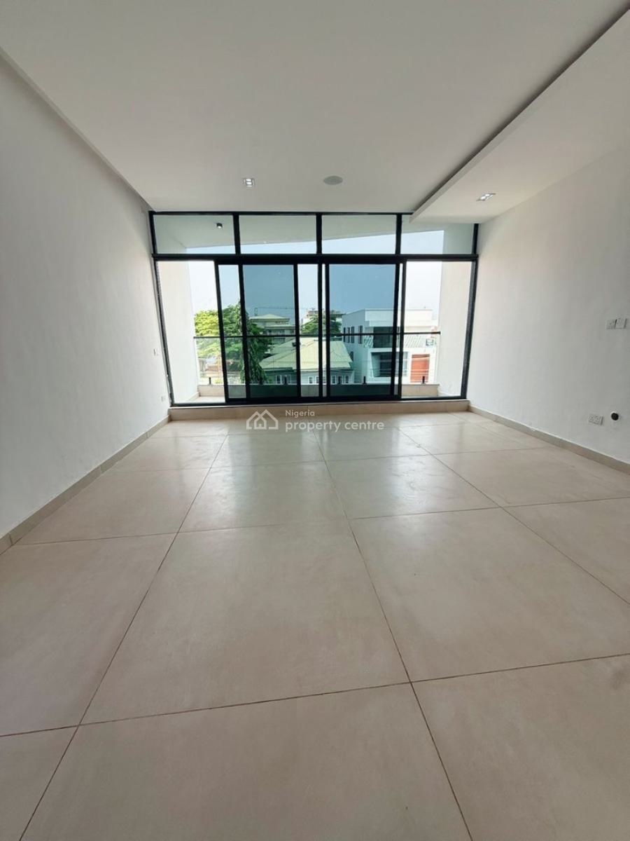 Elegant  5-- Bedroom  Fully Detached Duplex with a Private Pool,, Lekki, Lekki Phase 1, Lekki, Lagos, Detached Duplex for Sale