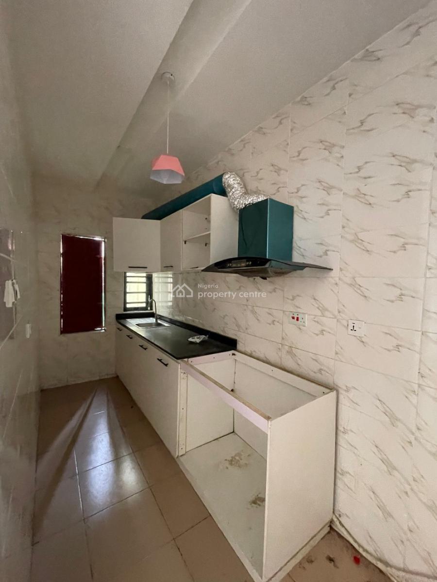 2 Bedroom Apartment, Ologolo, Lekki, Lagos, Flat / Apartment for Rent
