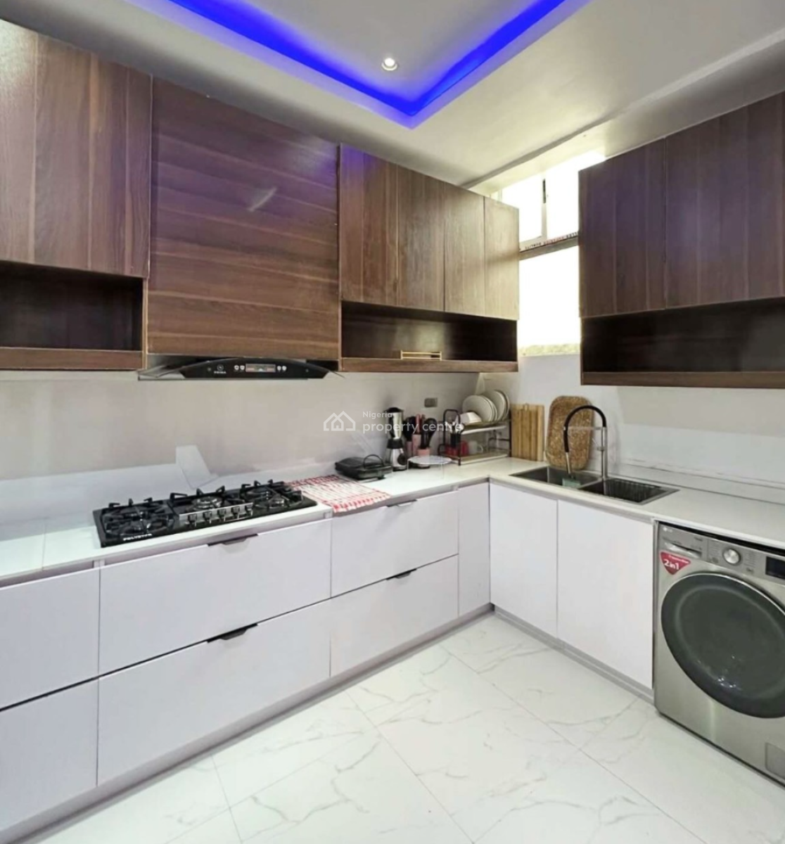 Furnished 2 Bedroom Apartment  2nd Floor Suitable for Airbnb, Osapa, Lekki, Lagos, Flat / Apartment for Rent