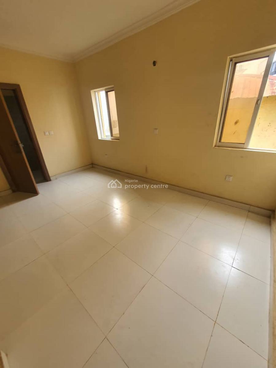Brand New Spacious Room Upstairs, Orchid Road, Lekki, Lagos, Self Contain (single Rooms) for Rent