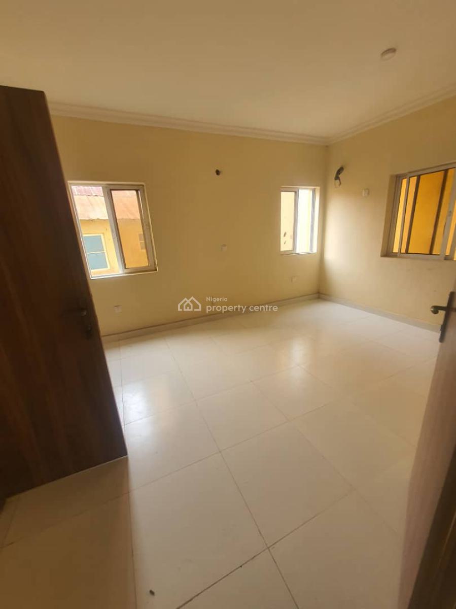 Brand New Spacious Room Upstairs, Orchid Road, Lekki, Lagos, Self Contain (single Rooms) for Rent
