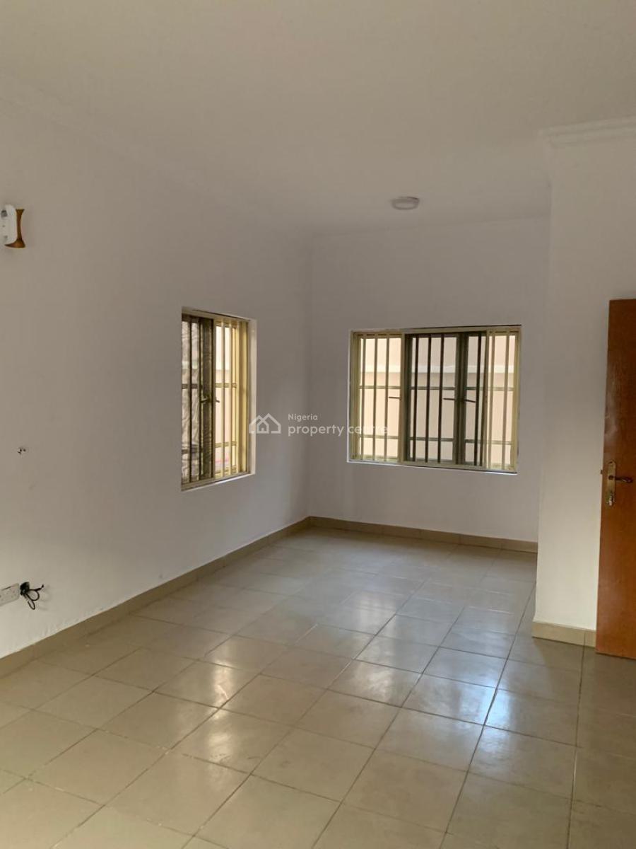 Standard Ensuit 2 Bedroom Apt with Bq, in a Serene Environment, Lekki Phase 1, Lekki, Lagos, Flat / Apartment for Rent