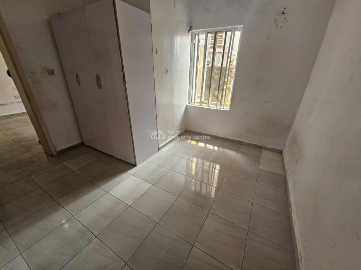 Self Service One-bedroom Flat Apartment  Two Toilet, Off Freedom Way, Lekki, Lagos, Flat / Apartment for Rent