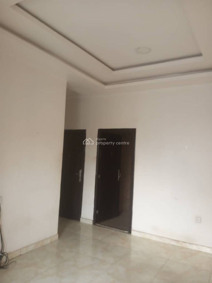 2 Bedroom Flat Apartment, Gra Phase 1, Magodo, Lagos, Flat / Apartment for Rent