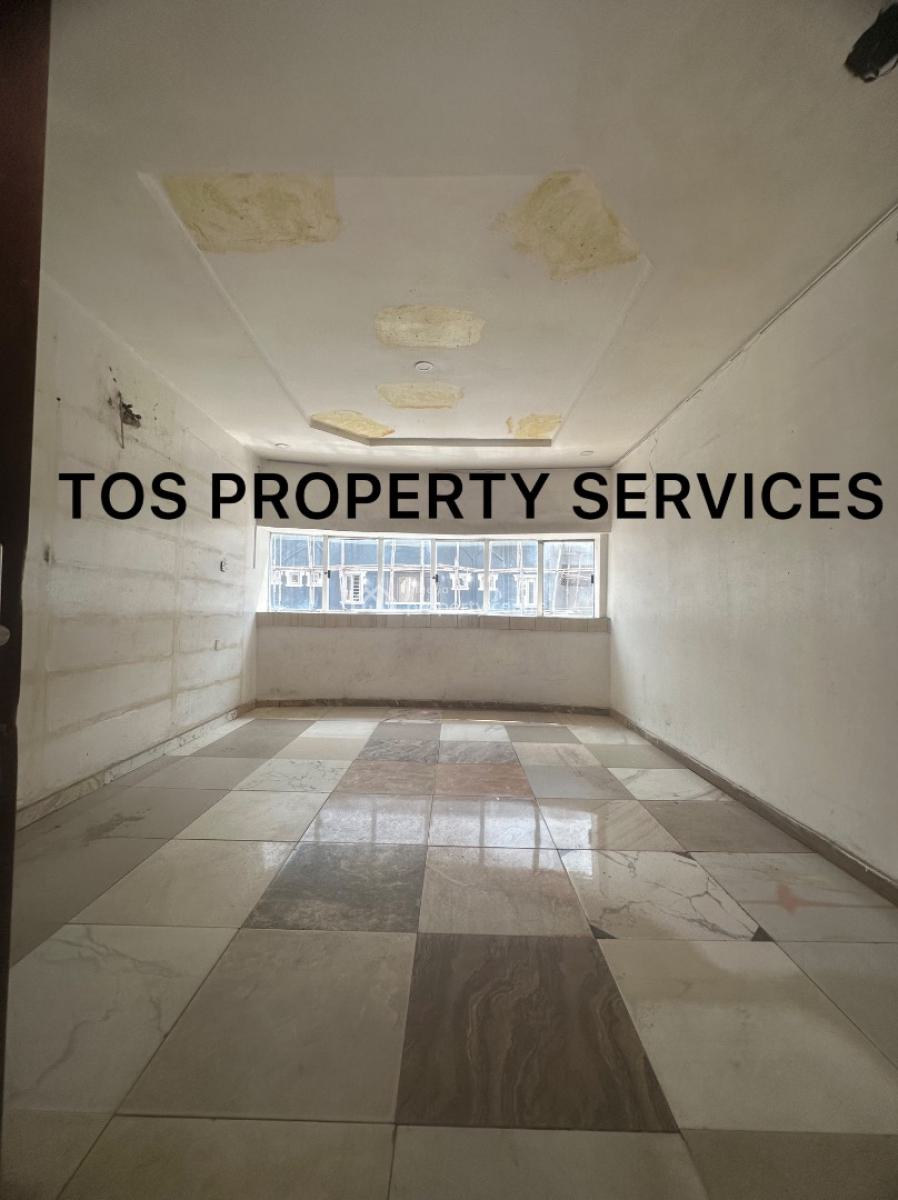 Commercial Space Facing Road, Yaba, Yaba, Lagos, Office Space for Rent