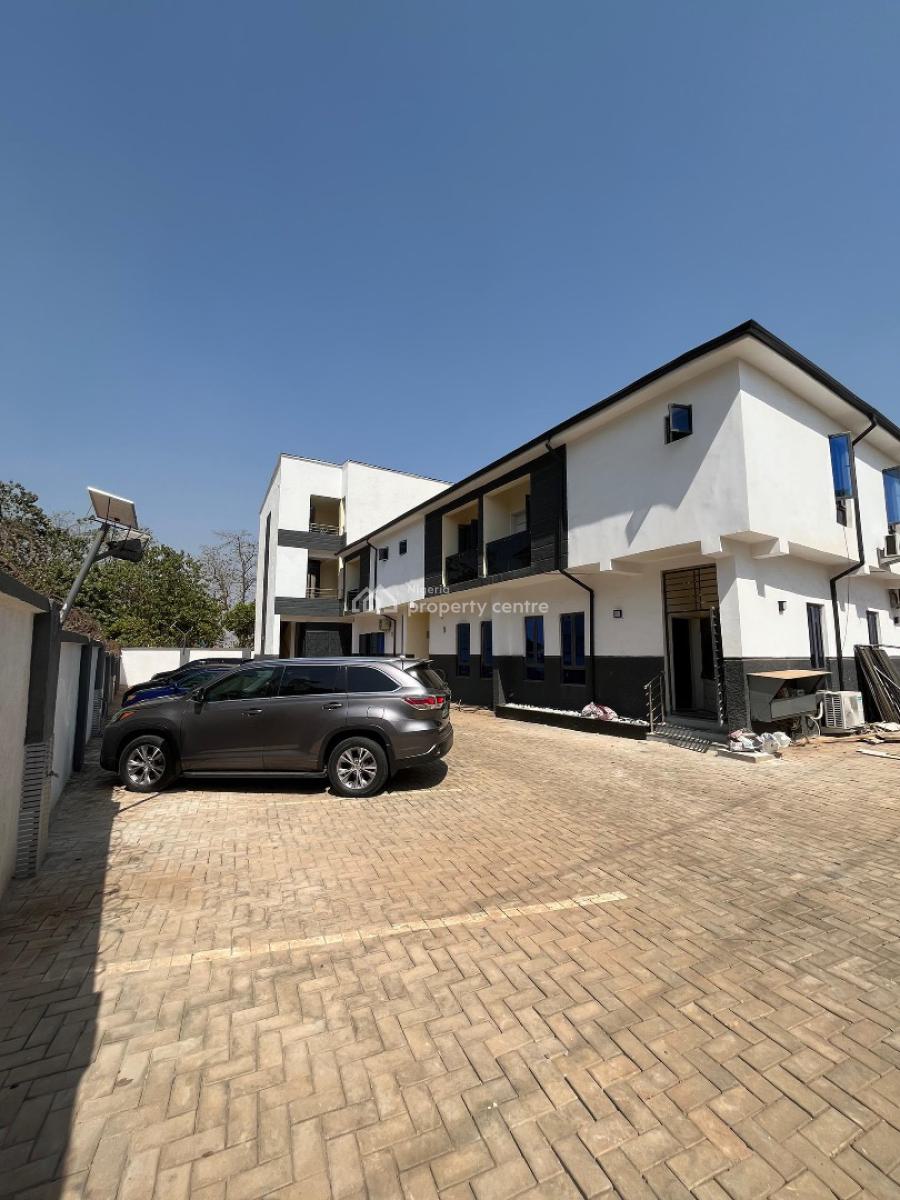 Beautiful 3 Bedroom Terrace with Bq, Gaduwa, Gaduwa, Abuja, Terraced Duplex for Sale