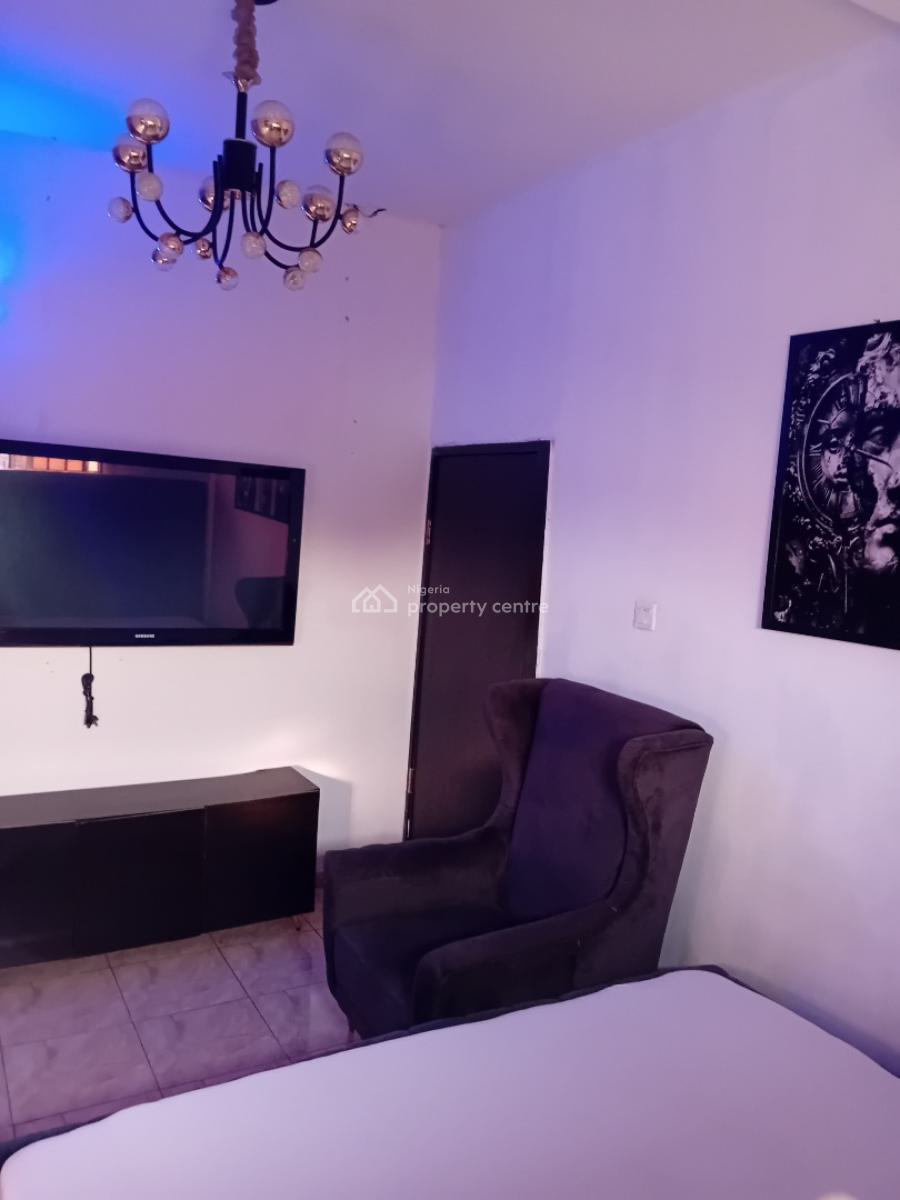 Well Furnished Selfcon, 7 Olugbenga Street, Ajah, Lagos, Flat / Apartment for Rent