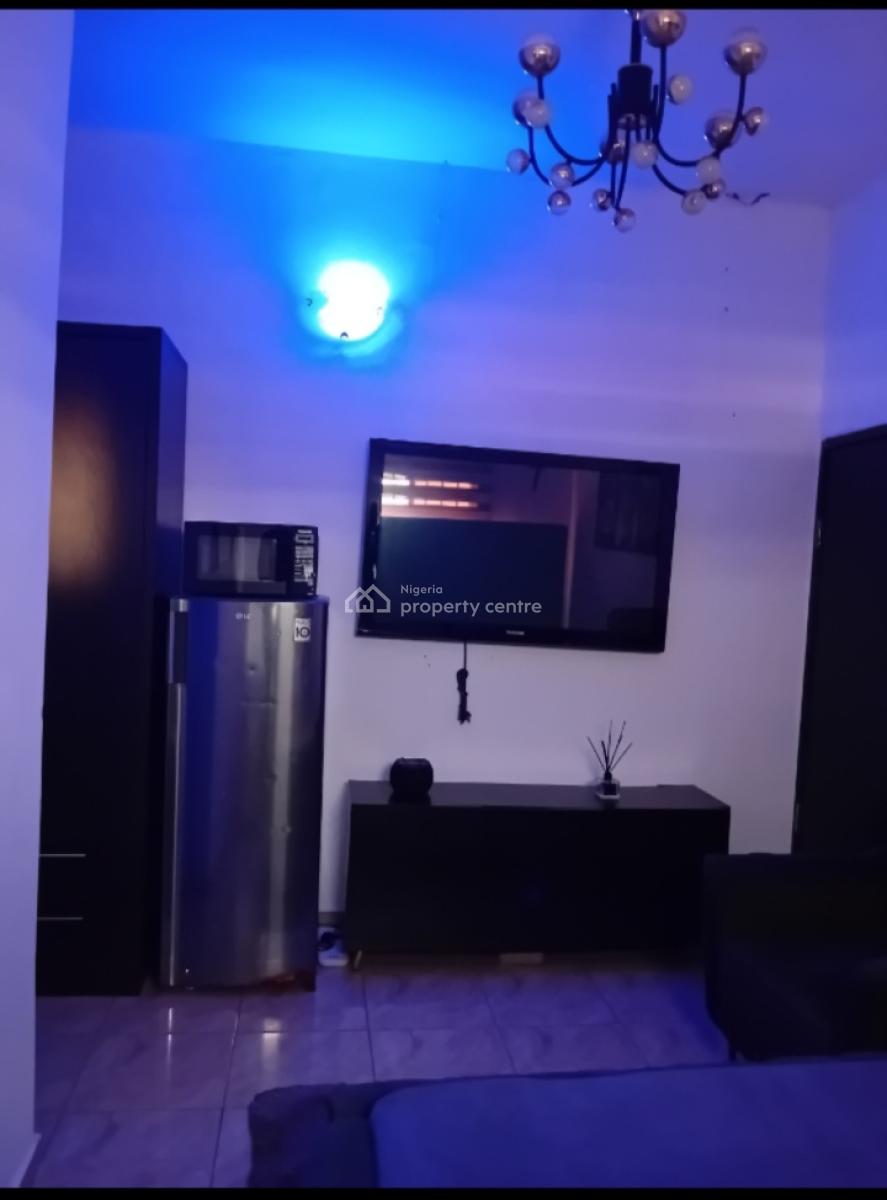 Well Furnished Self Contain, 7 Olugbenga Street, Ajah, Lagos, Flat / Apartment for Rent