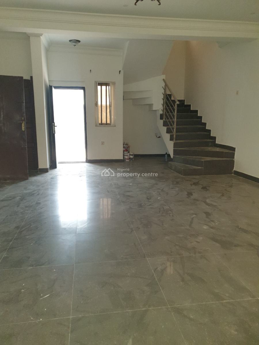 Spacious 4bedroom Terrace, Silver Spring Estate, Lekki, Lagos, House for Rent