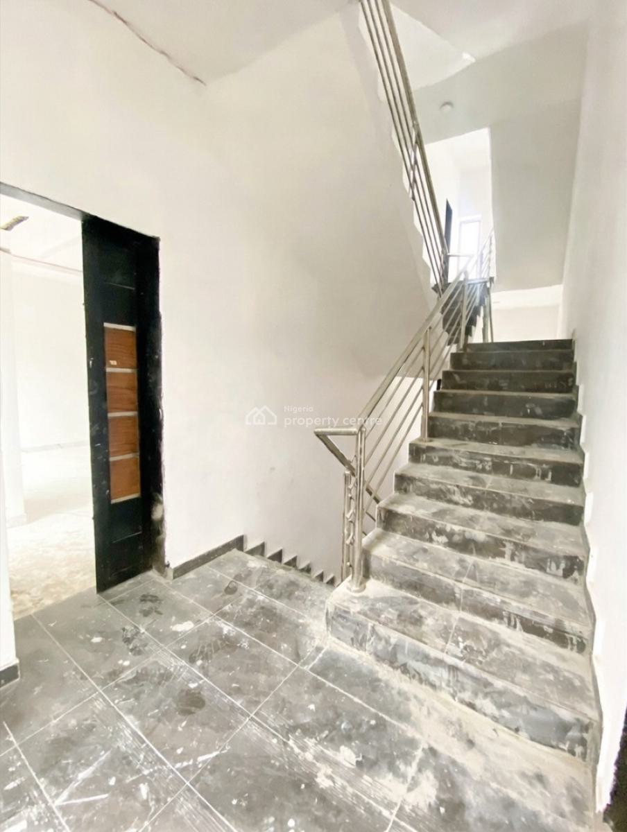 Lovely 2 Bedroom Apartment with Bq, Ajah, Ajah, Lagos, Block of Flats for Sale