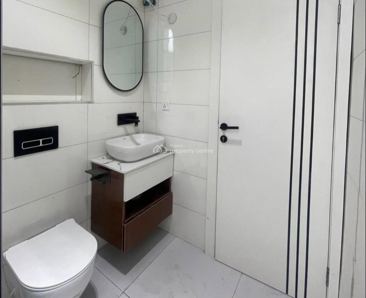 2 Bedroom Apartment, Ologolo, Lekki, Lagos, Flat / Apartment for Rent