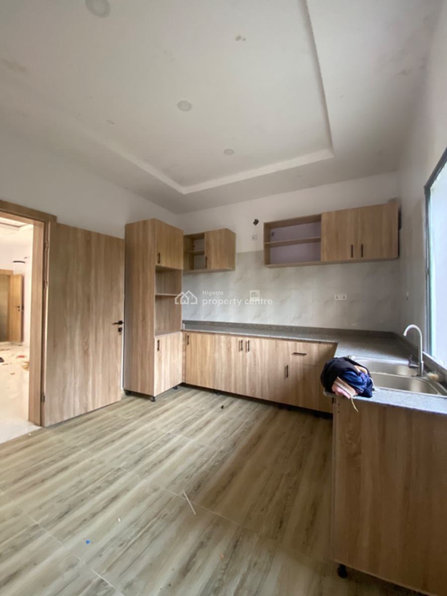 an Executive Brand New Two Bedroom Flat, Crystal Estate  Shoprite Sangotedo Ajah, Lekki, Lagos, Flat / Apartment for Rent