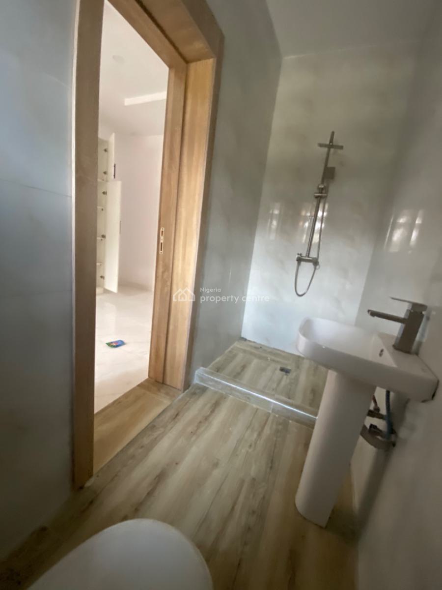 an Executive Brand New Two Bedroom Flat, Crystal Estate  Shoprite Sangotedo Ajah, Lekki, Lagos, Flat / Apartment for Rent