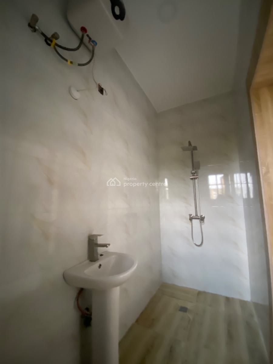 an Executive Brand New Two Bedroom Flat, Crystal Estate  Shoprite Sangotedo Ajah, Lekki, Lagos, Flat / Apartment for Rent