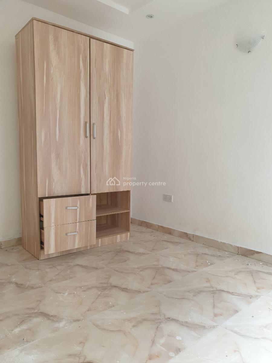 Fully Serviced 2bedroom with 24/47 Electricity, in a Secure Estate/ Spar Road Lekki, Lekki, Lagos, Flat / Apartment for Rent