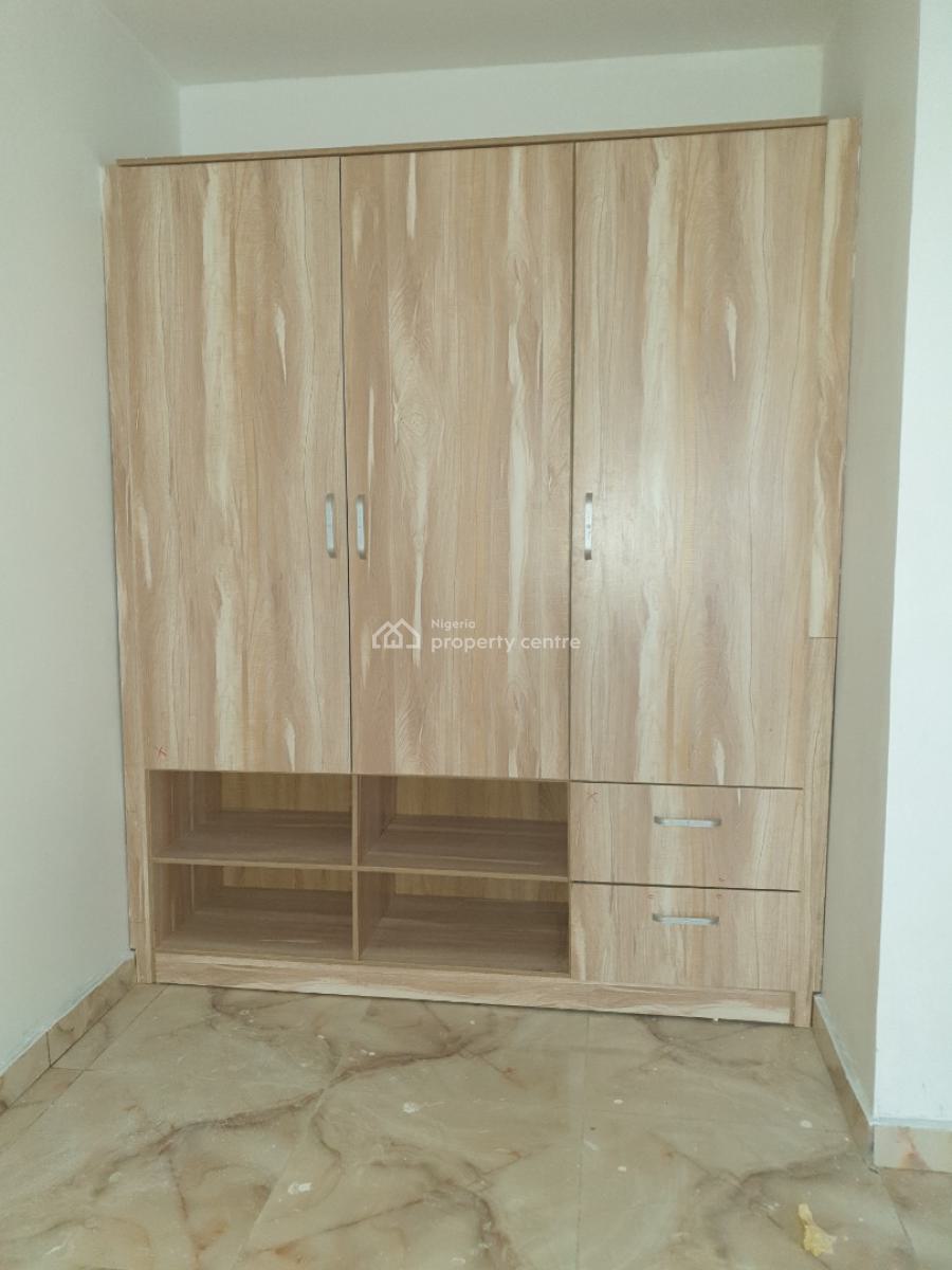 Fully Serviced 2bedroom with 24/47 Electricity, in a Secure Estate/ Spar Road Lekki, Lekki, Lagos, Flat / Apartment for Rent