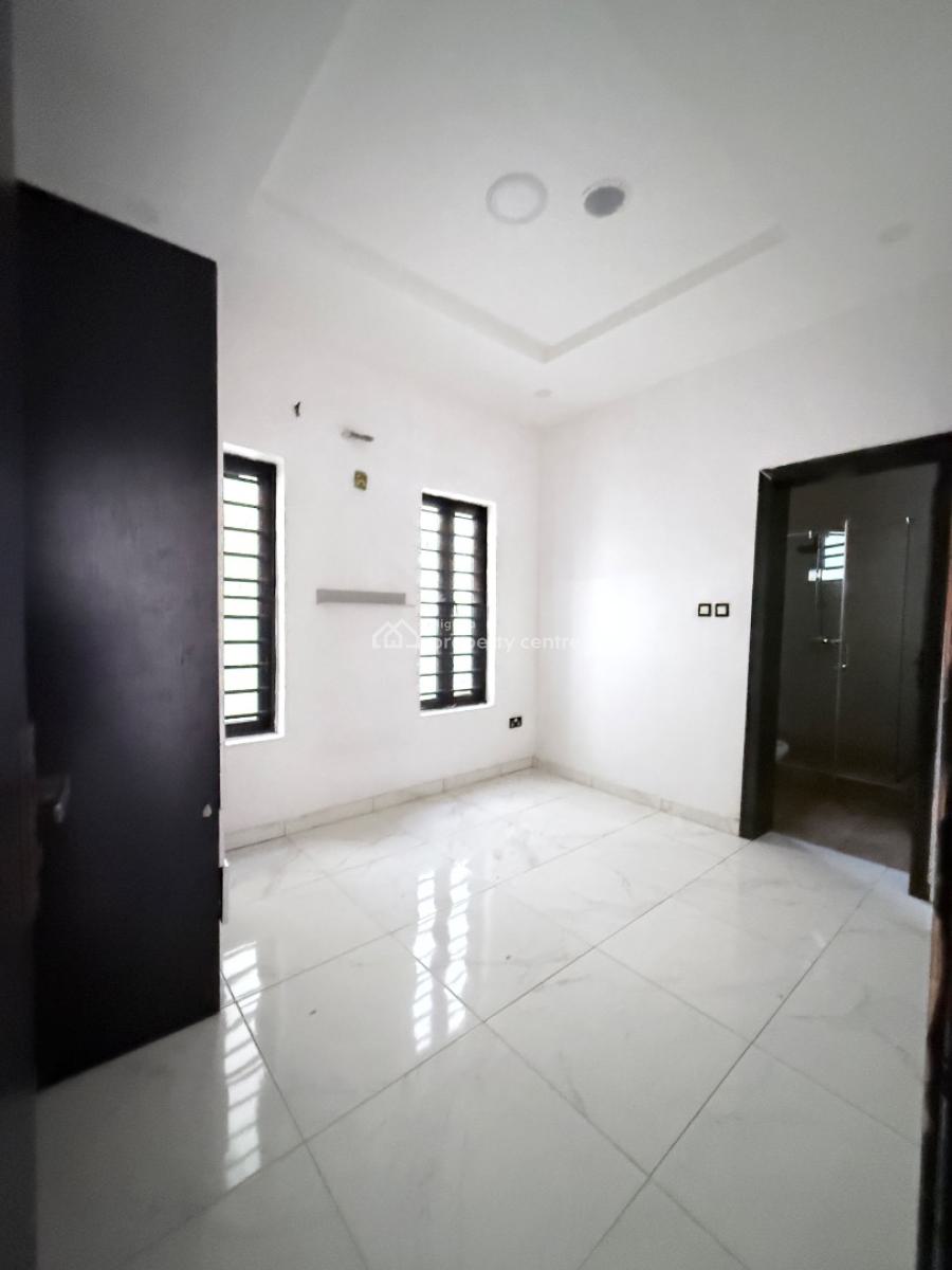 5 Bedroom Fully Detached Duplex with Bq, Ikota, Lekki, Lagos, Detached Duplex for Rent