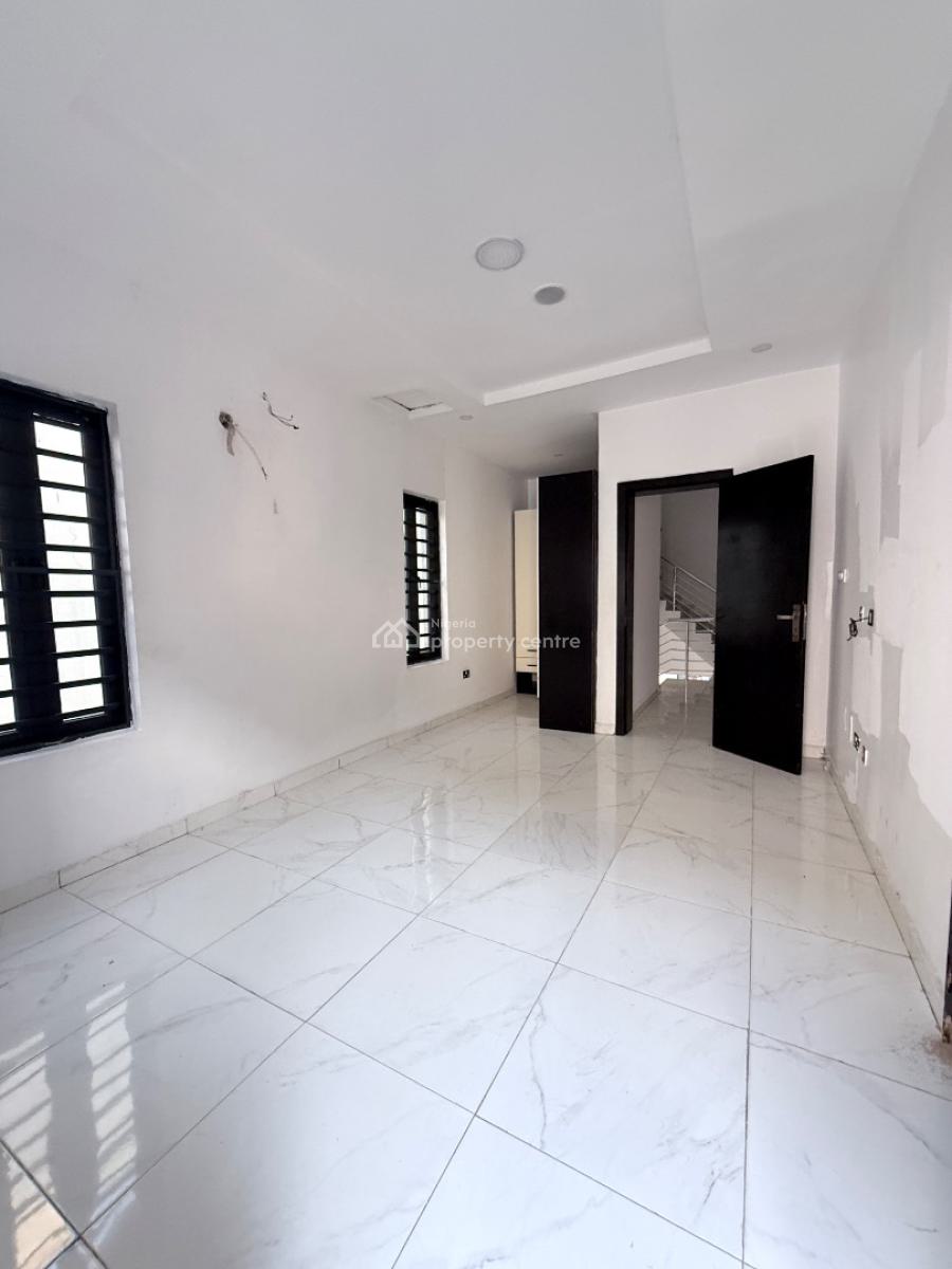 5 Bedroom Fully Detached Duplex with Bq, Ikota, Lekki, Lagos, Detached Duplex for Rent