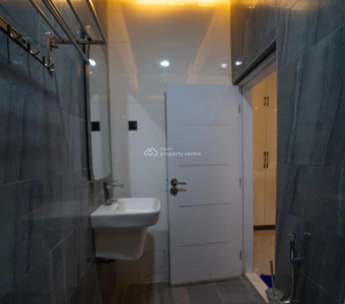 2 Bedroom Apartment, Lokogoma District, Abuja, Flat / Apartment Short Let