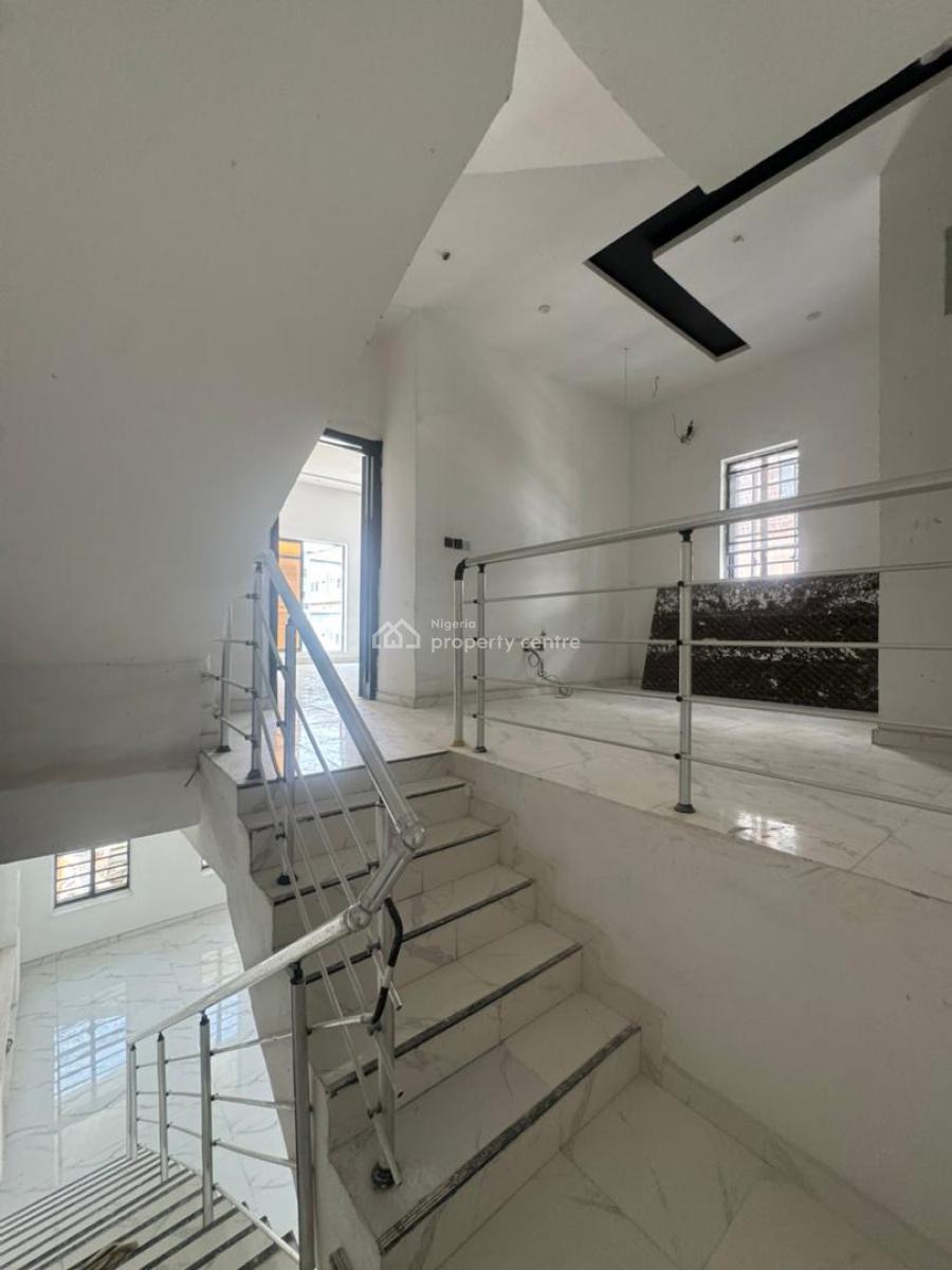 4-bedroom Semi-detached Duplex + Bq, Lekki Phase 1, Lekki, Lagos, Semi-detached Duplex for Rent