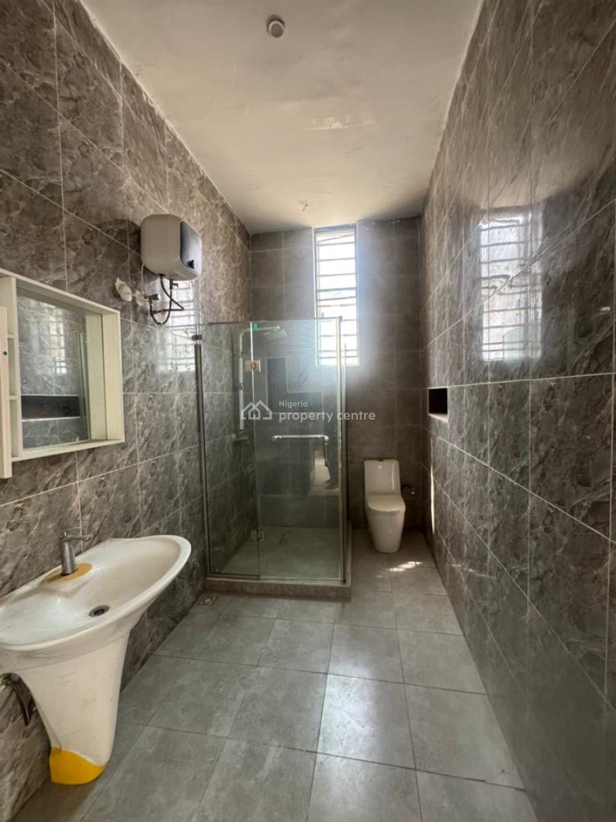 4-bedroom Semi-detached Duplex + Bq, Lekki Phase 1, Lekki, Lagos, Semi-detached Duplex for Rent