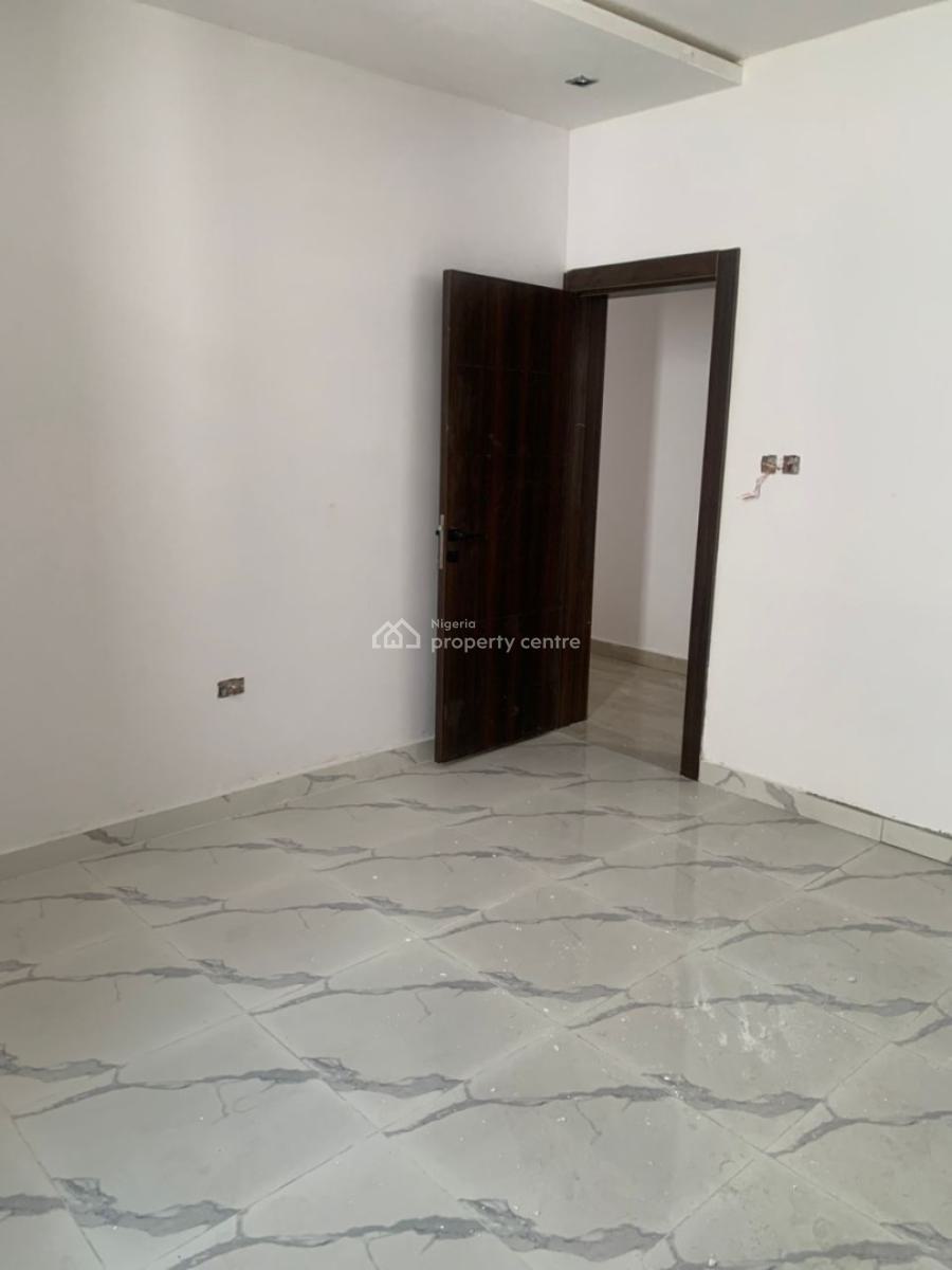 Newly Built 3 Bedroom Terrace with Bq, Lekki Phase 1, Lekki, Lagos, Terraced Duplex for Rent
